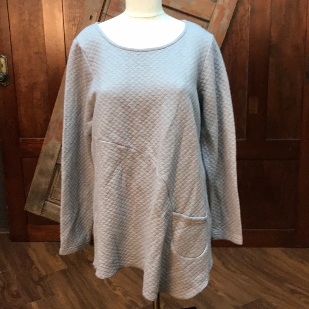 NWT Fenini ladies sweater